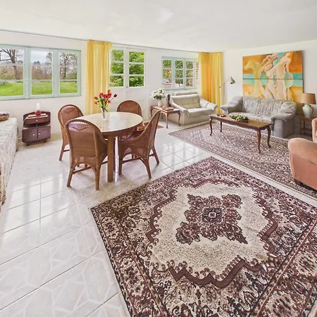 Maison Avec Grande Terrasse Et Jardin Pour 9 *
